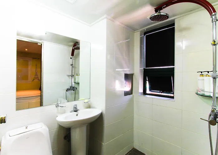 Motel Apple 2*
